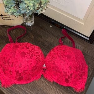 Victoria's Secret Perfect Shape Push-Up Underwire Red Lace Bra 32DD EUC